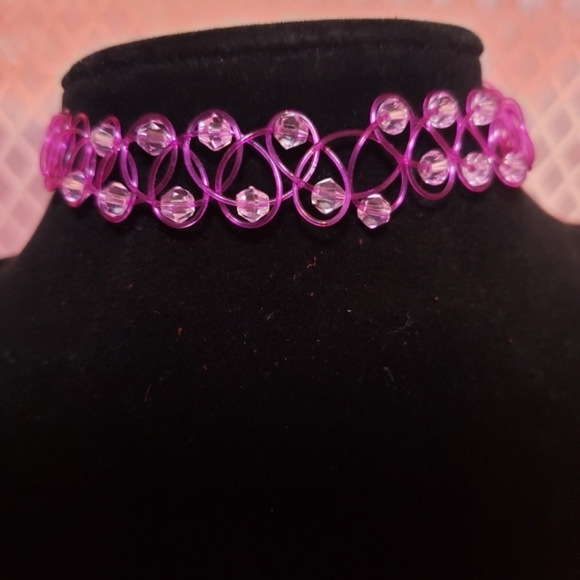 Choker necklace 💓💕 - Picture 2 of 2